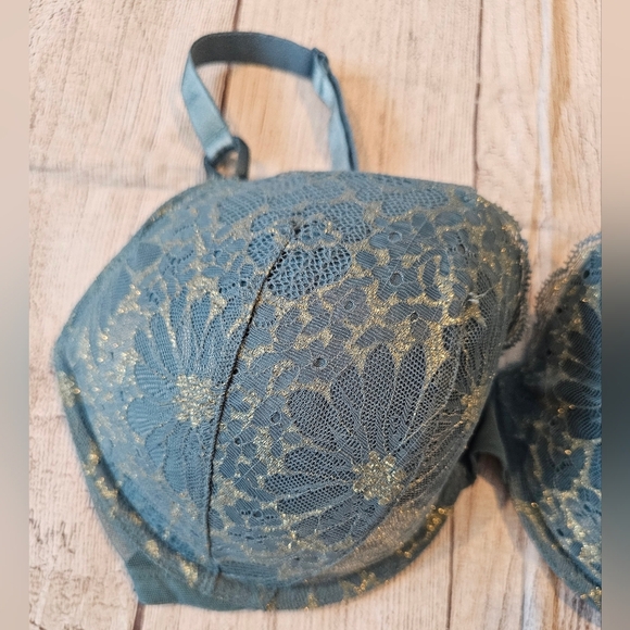 Victoria's Secret Size 34DDD Lined Demi Bra Teal Blue with Gold Lace Overlay - Picture 2 of 6